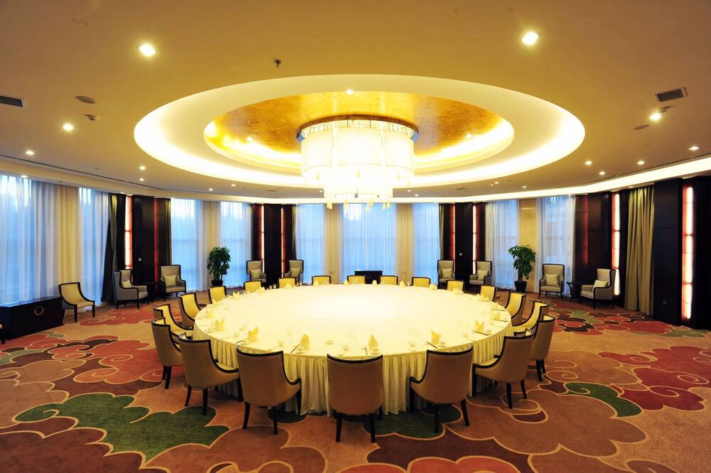 Photo of Others in He Ping