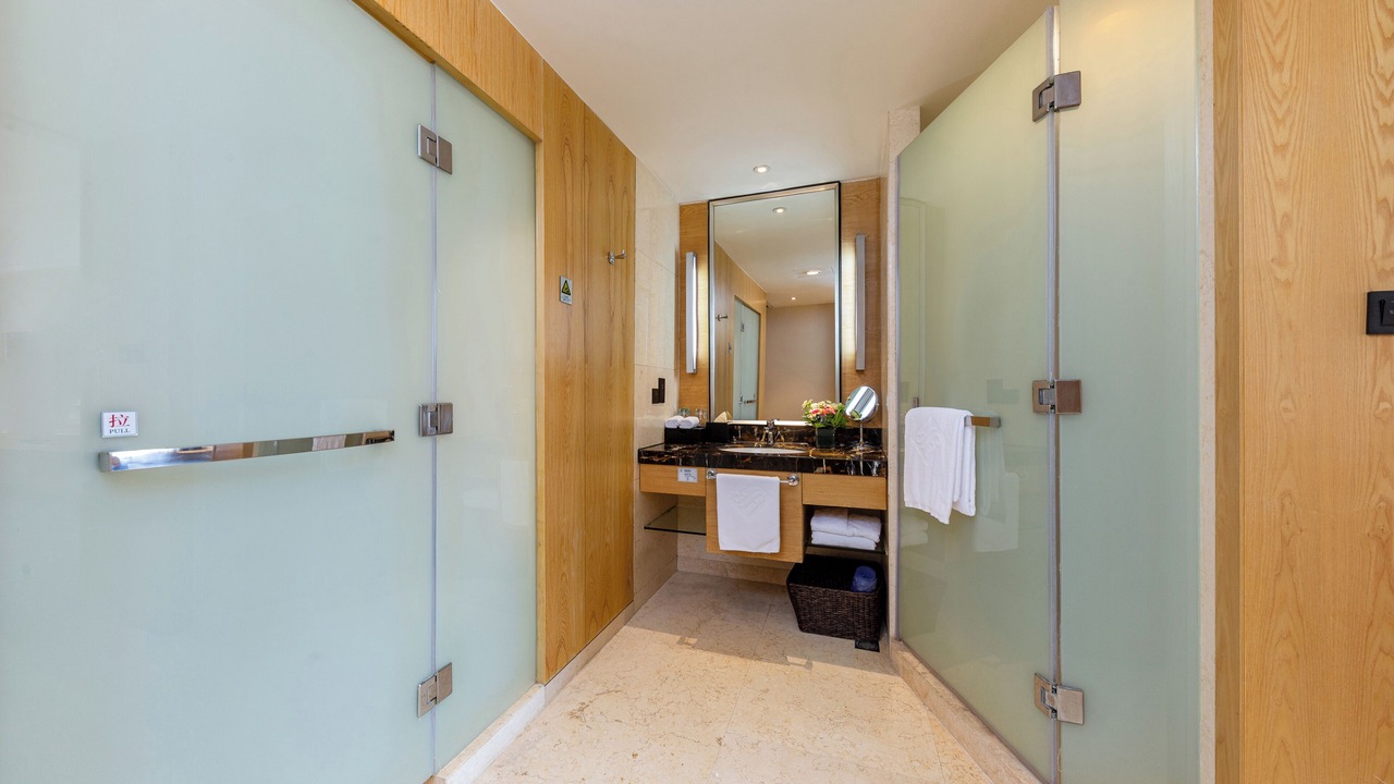 Photo of Bathroom in Huli