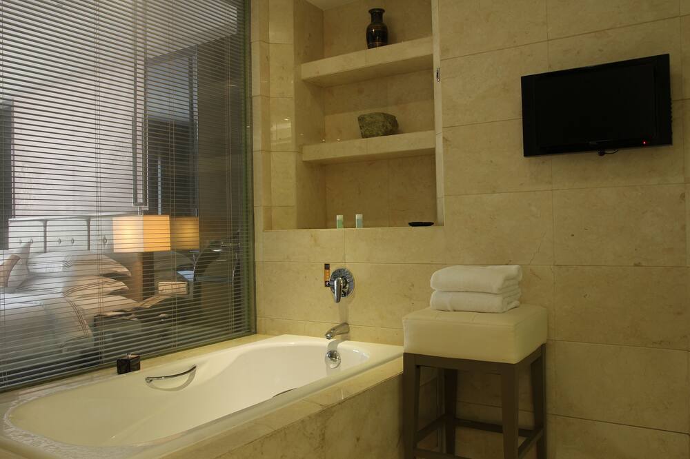 Photo of Bathroom in Lucheng District