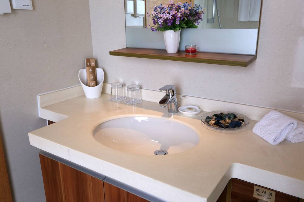 Photo of Bathroom in Zhangqiaocun