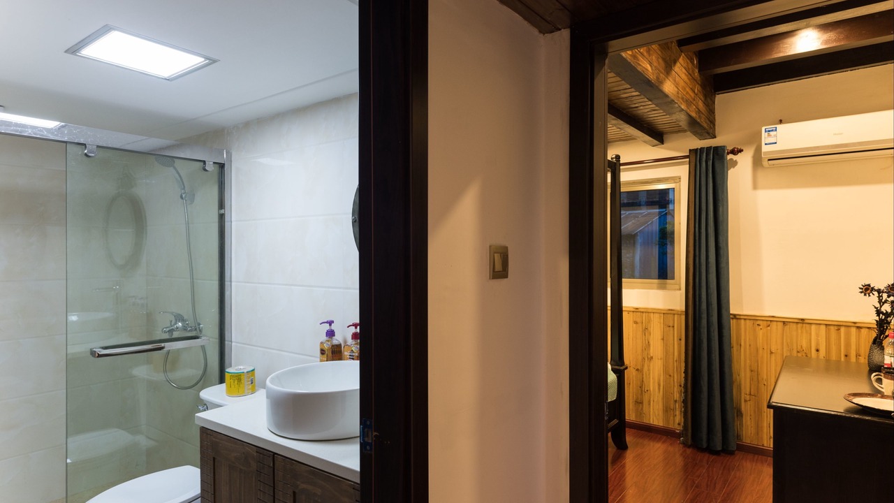 Photo of Bathroom in Nanhu Qu