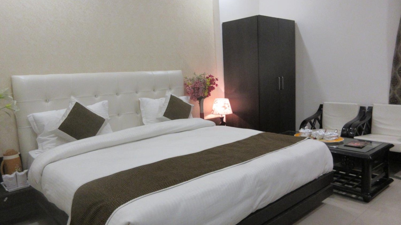 Photo of Bedroom in Agra