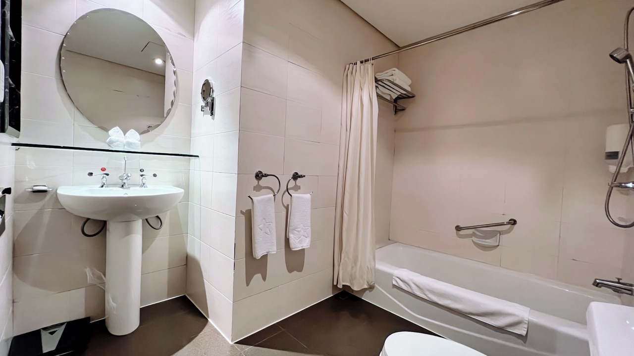 Photo of Bathroom in Jeifangbei Central Business District