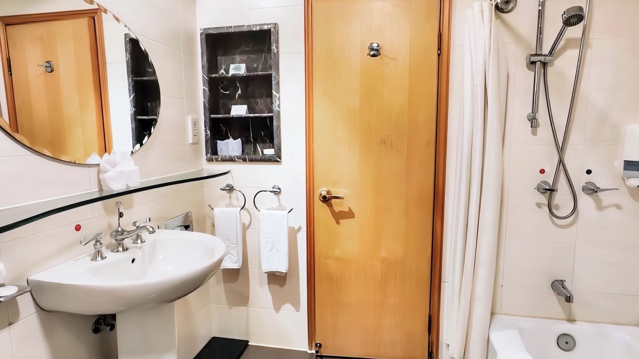 Photo of Bathroom in Jeifangbei Central Business District