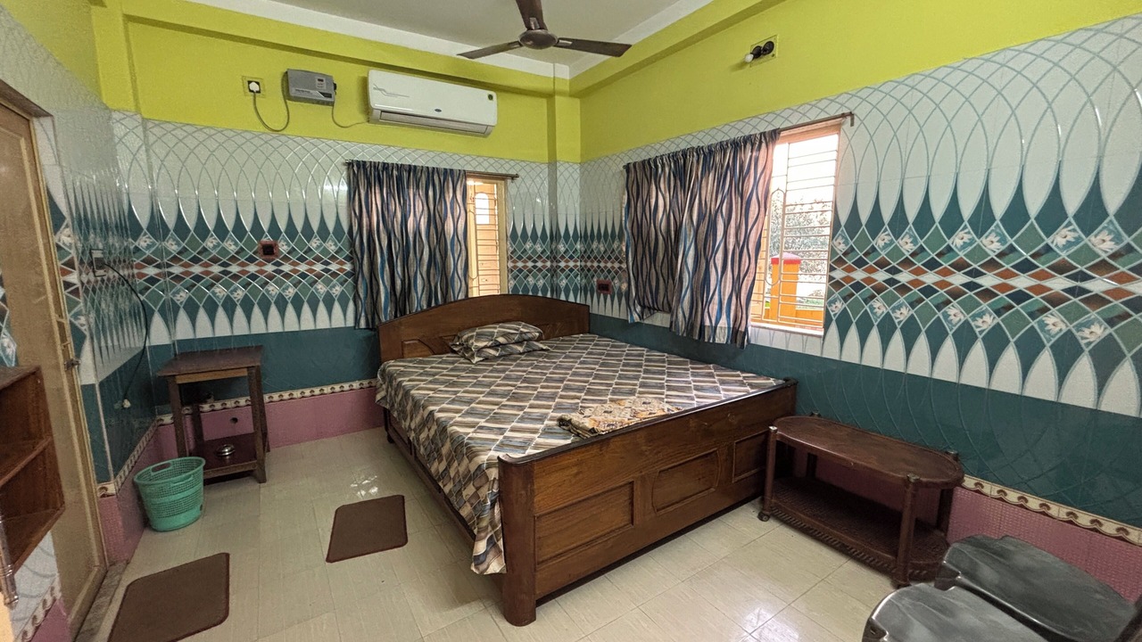 Photo of Bedroom in Mayapur