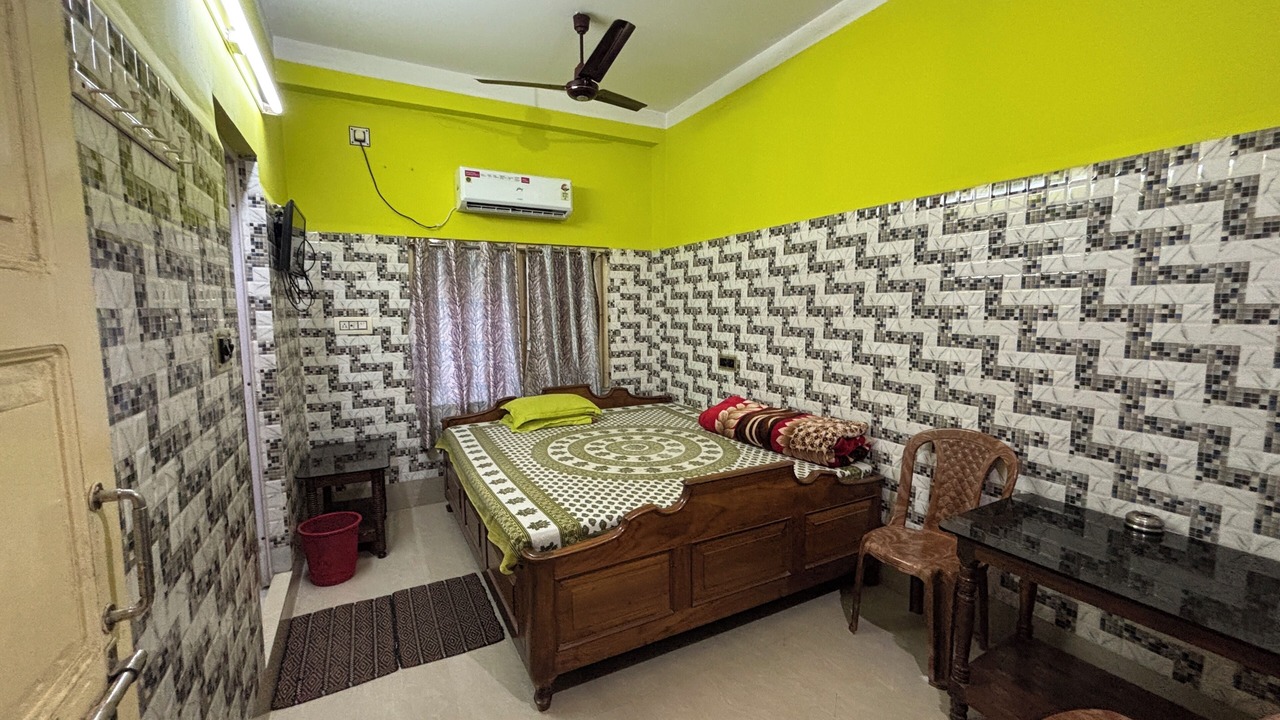 Photo of Bedroom in Mayapur