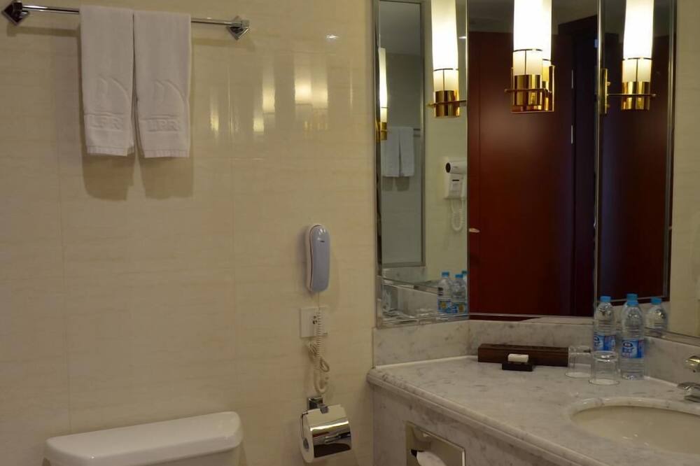 Photo of Bathroom in Bin Hu District