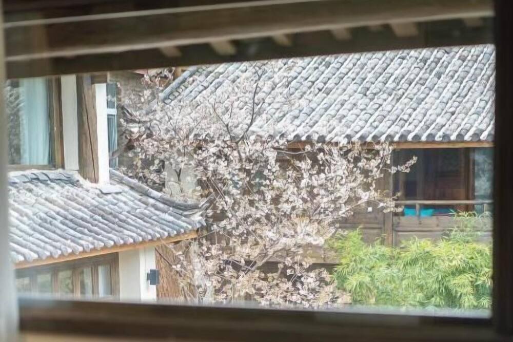 Photo of Patio Balcony in Shuhe Old Town