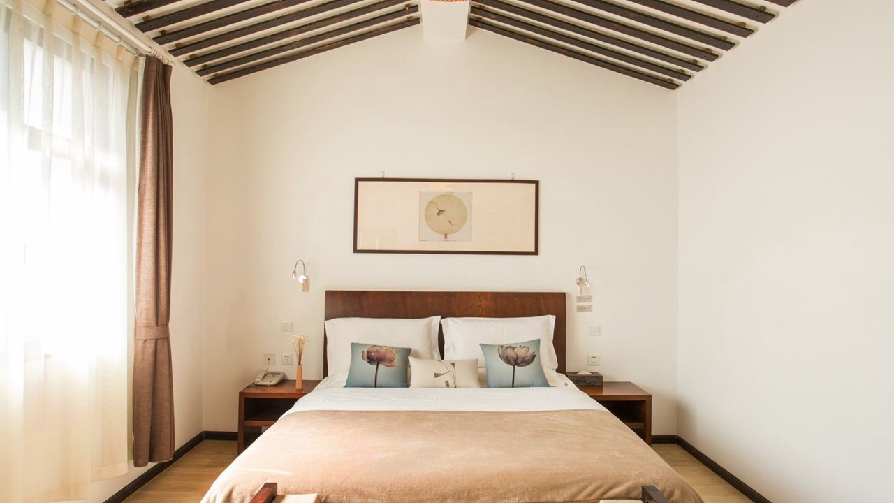 Photo of Bedroom in Dali Ancient Town