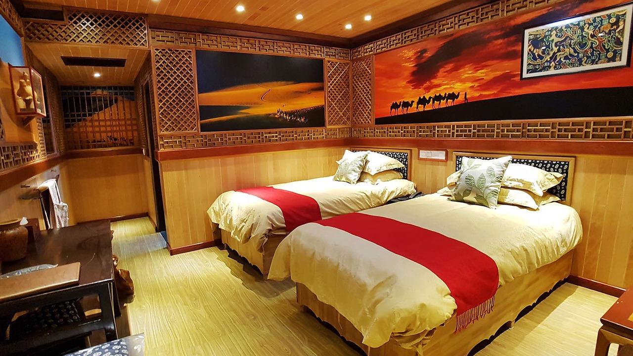 Photo of Bedroom in Ten Mile Gallery