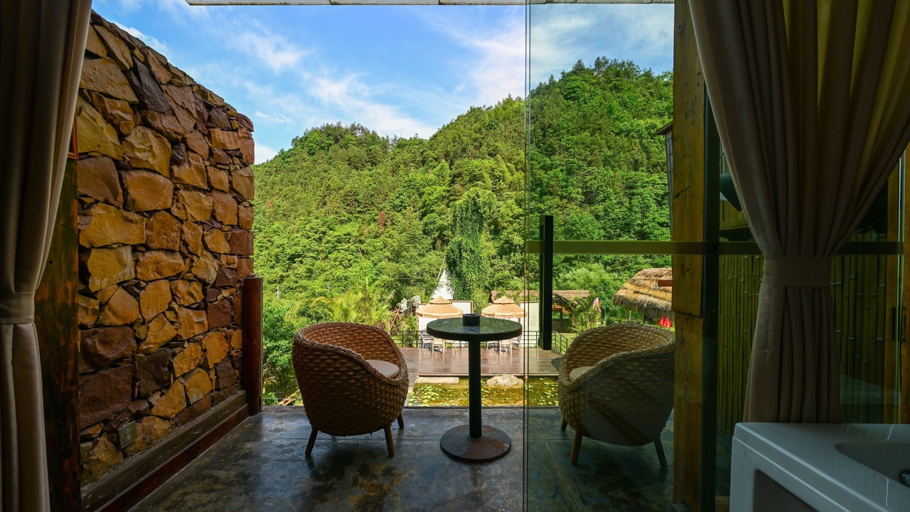 Photo of Patio Balcony in Wulingyuan