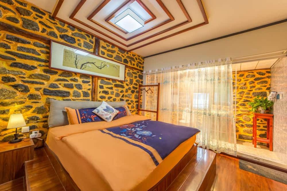 Photo of Bedroom in Dali Ancient Town