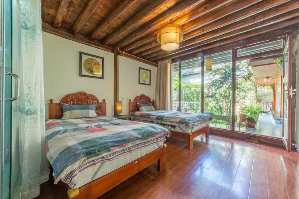 Photo of Bedroom in Dali Ancient Town
