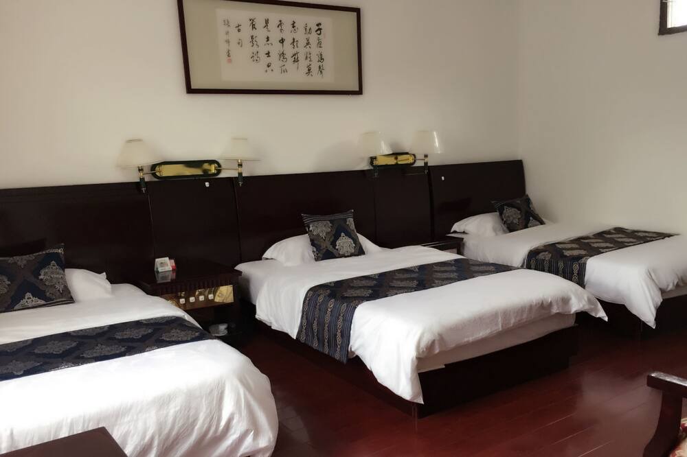Photo of Bedroom in Weishan