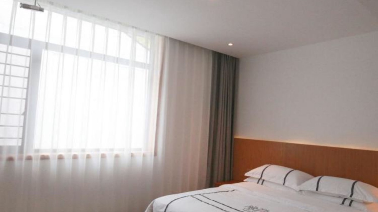 Photo of Bedroom in Fenghuang