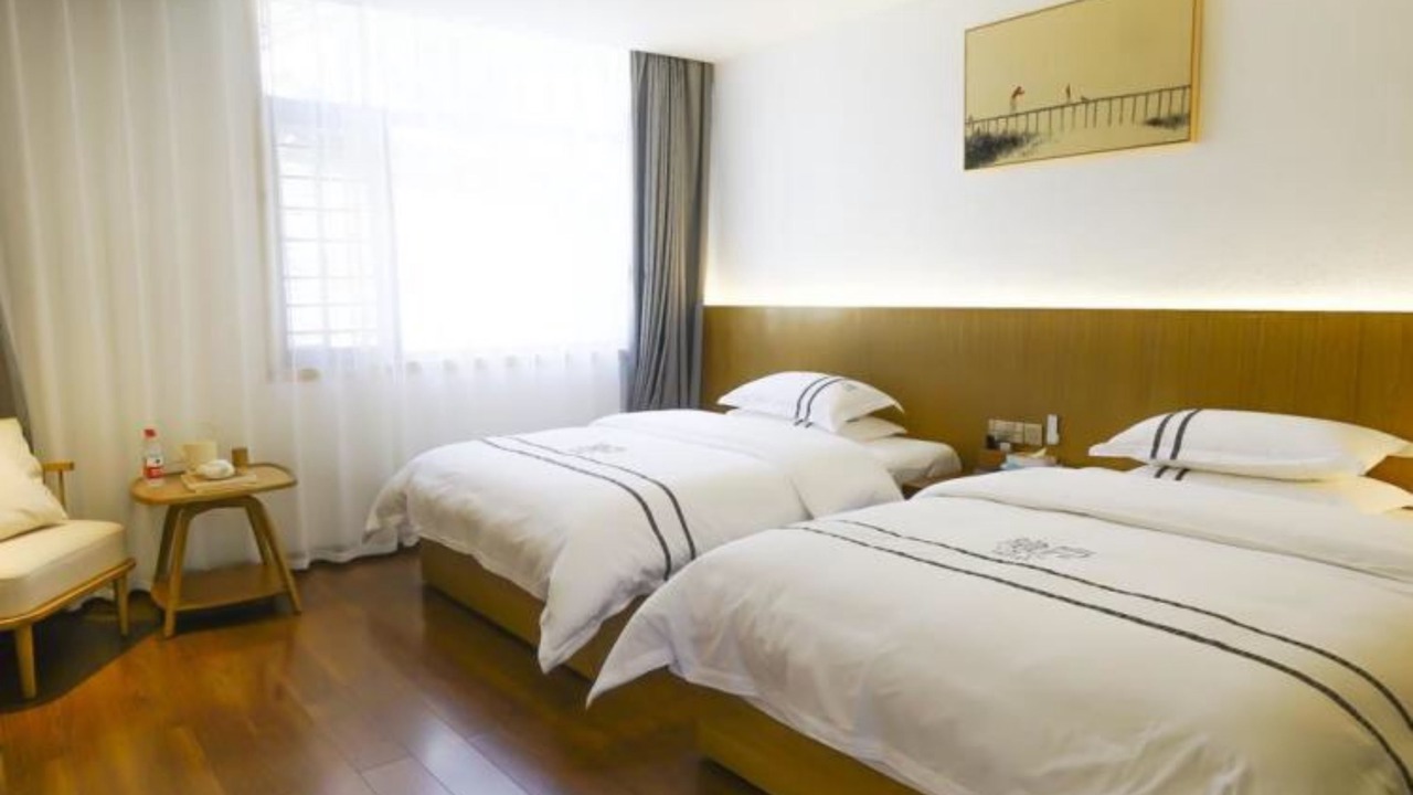Photo of Bedroom in Fenghuang