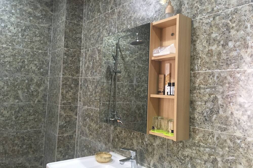 Photo of Bathroom in Yulong