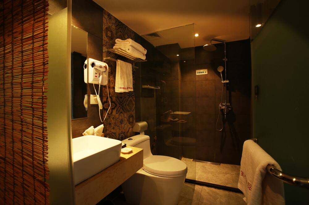 Photo of Bathroom in Tongxiang