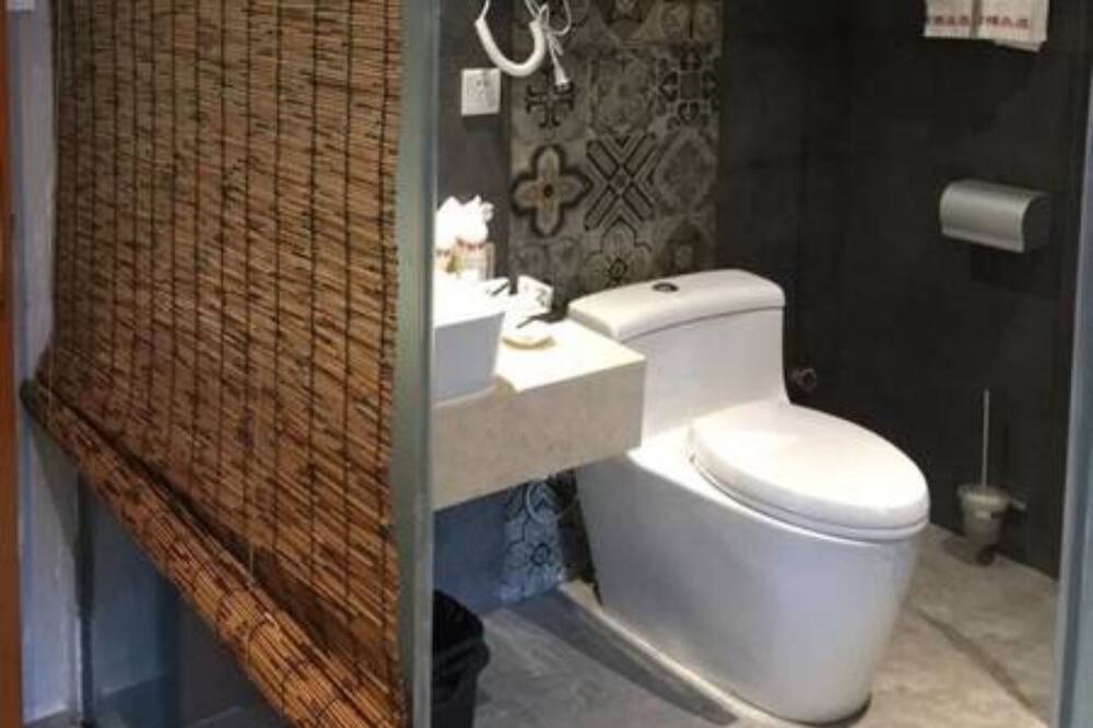 Photo of Bathroom in Tongxiang