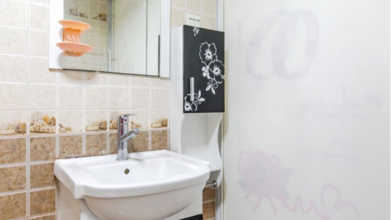Photo of Bathroom in Longgang District