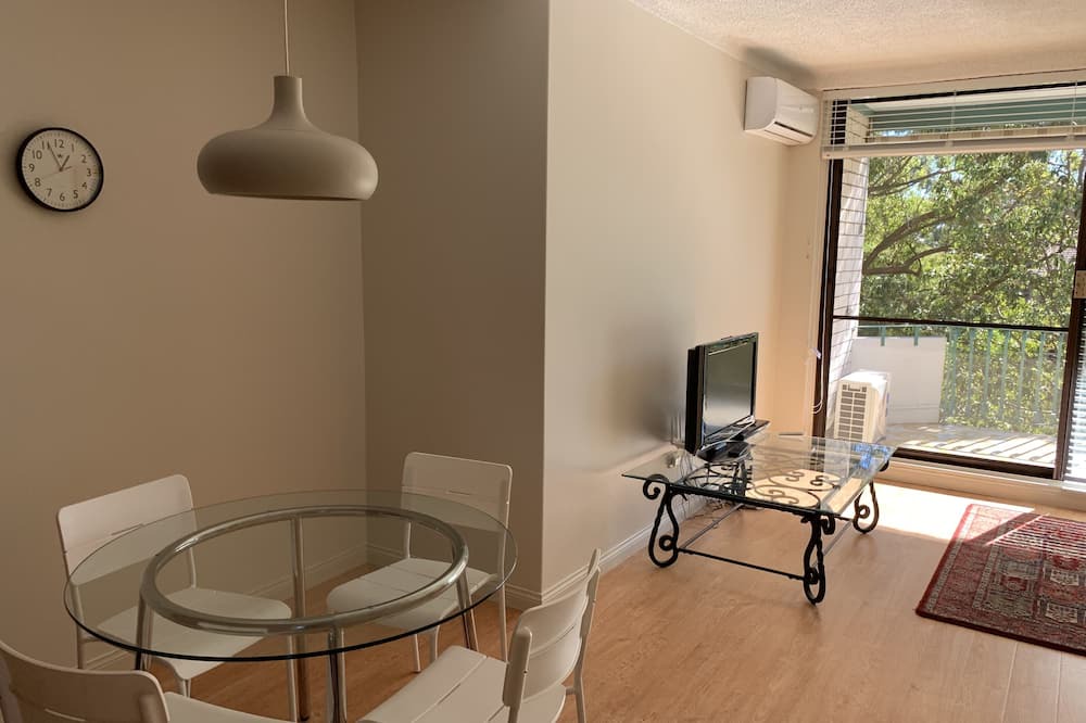 Photo of Livingroom in Oatley