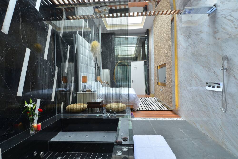 Photo of Bathroom in Shajing