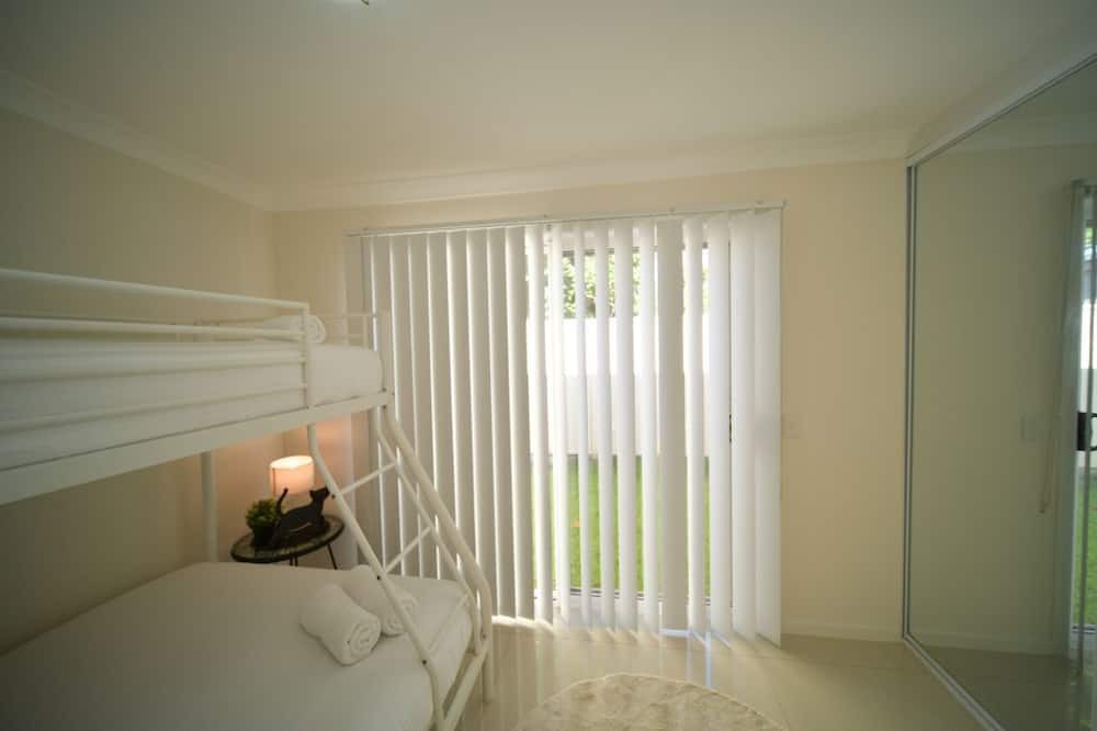 Photo of Bedroom in Oxley Park