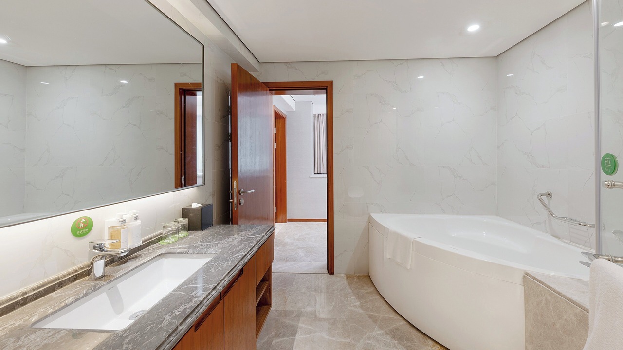 Photo of Bathroom in Yanta Qu