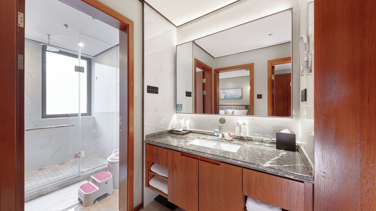 Photo of Bathroom in Yanta Qu