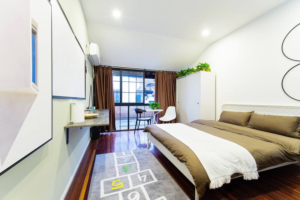 Photo of Bedroom in Huaihai Road Commercial Area