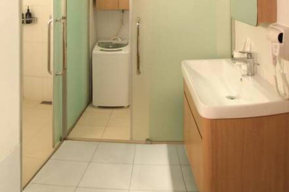 Photo of Bathroom in Guangzhou Central Business District