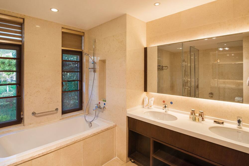 Photo of Bathroom in Dali
