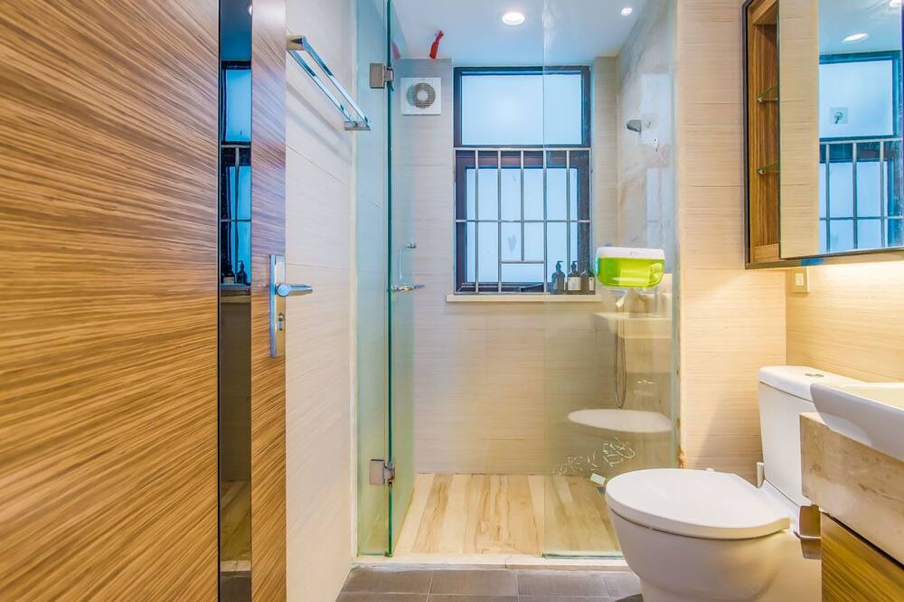 Photo of Bathroom in Xiangzhou District