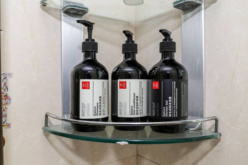 Photo of Bathroom in Xiangzhou District