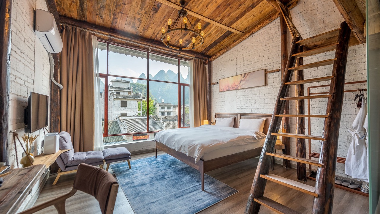 Photo of Bedroom in Xingping Ancient Town