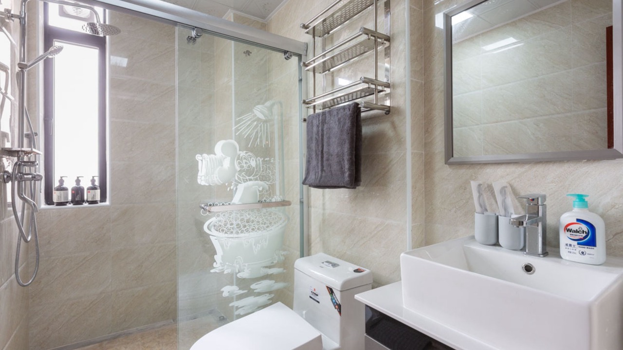 Photo of Bathroom in Xiangzhou District