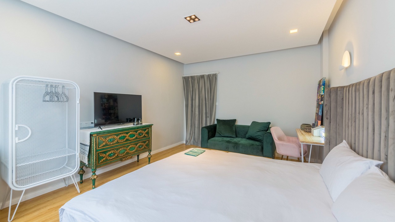 Photo of Bedroom in Huaihai Road Commercial Area