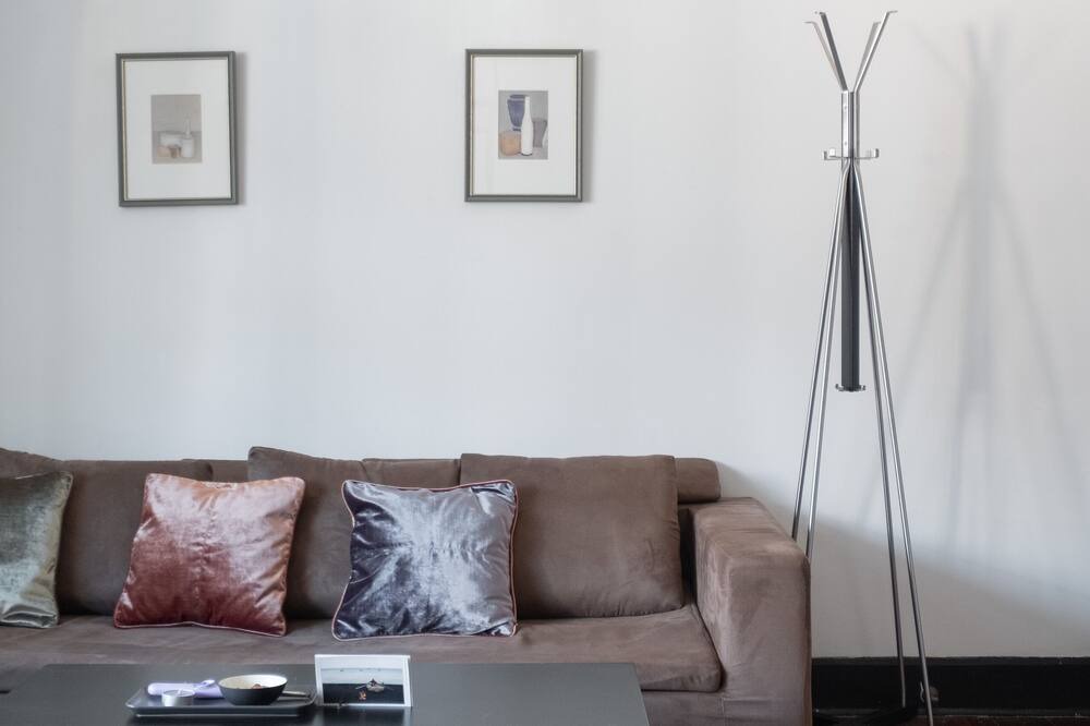 Photo of Livingroom in Jing'an