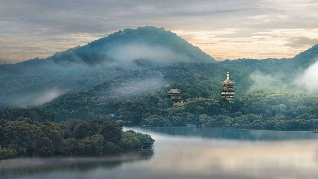 Photo of Others in Downtown Hangzhou