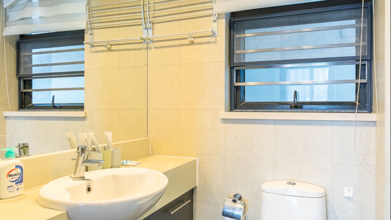 Photo of Bathroom in Xiangzhou District