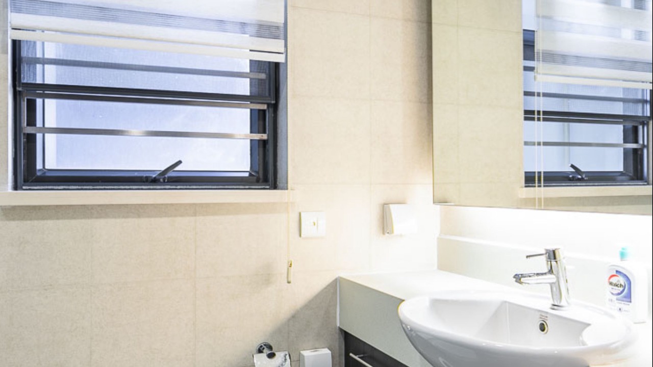 Photo of Bathroom in Xiangzhou District