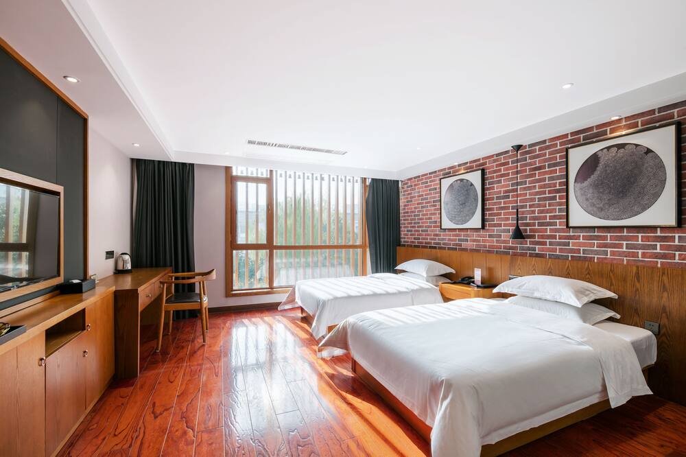 Photo of Bedroom in Deqing County