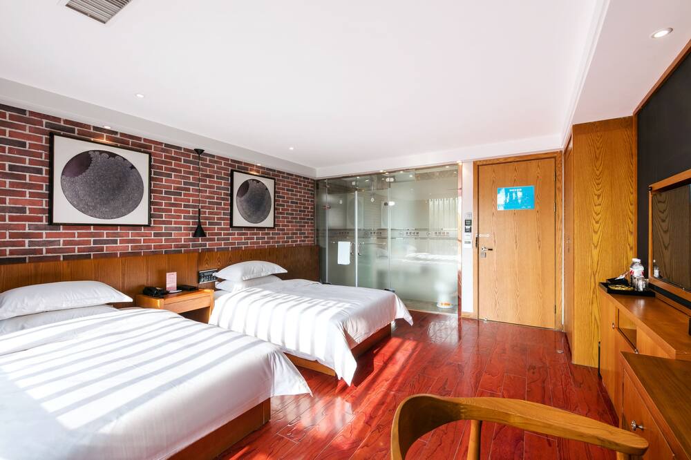 Photo of Bedroom in Deqing County