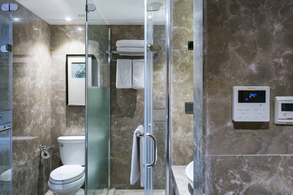 Photo of Bathroom in Deqing County