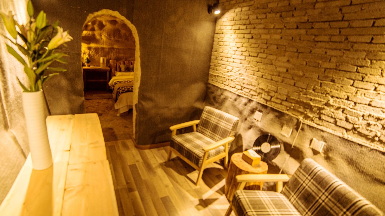 Photo of Bedroom in Shangri-La
