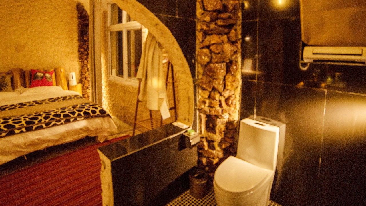Photo of Bedroom in Shangri-La