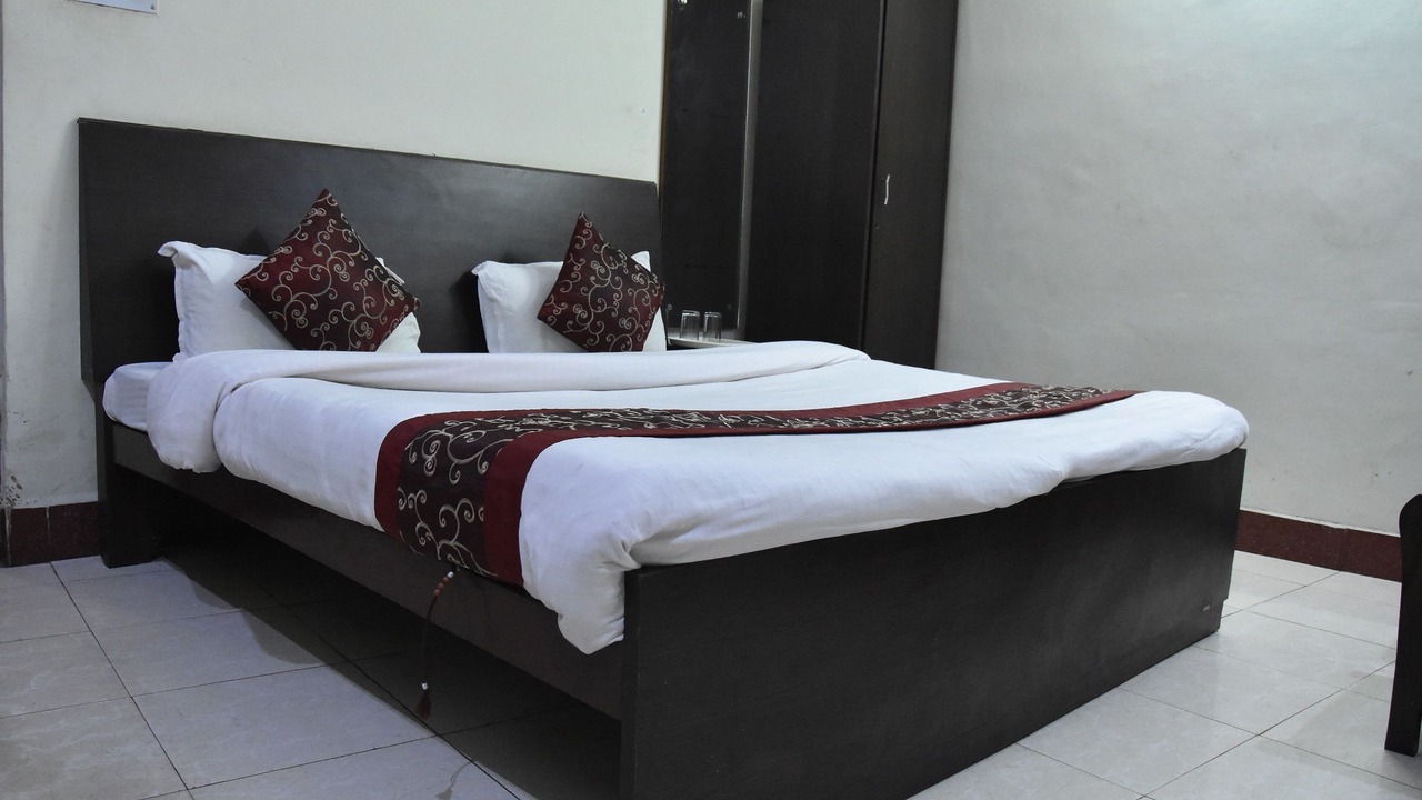 Photo of Bedroom in Auli