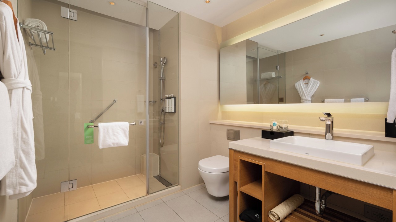 Photo of Bathroom in Jinfeng Qu
