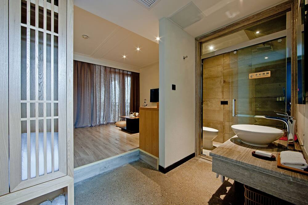 Photo of Bathroom in Tunxi