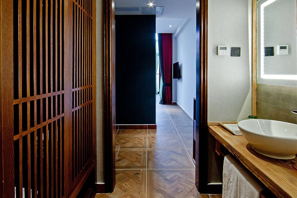 Photo of Bathroom in Tunxi